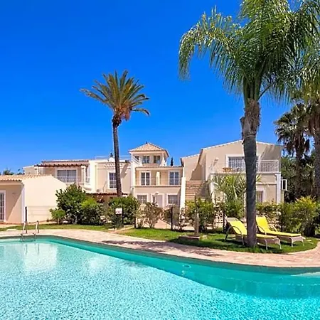 Guia Sleeps 15 Pool Air Con Wifi Villa Guia (Faro)